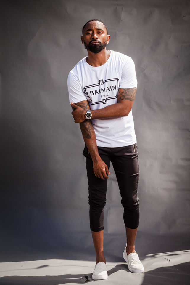D'Lai in studio portrait